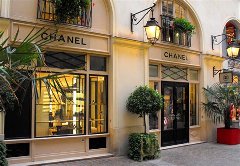 chanel paris shop